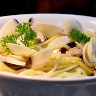 Spaghetti with clams