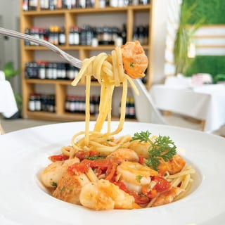 Spaghetti with Salmon and Shrimps