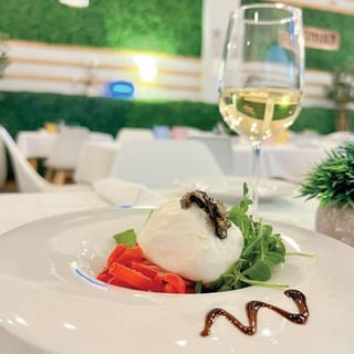 Burrata black truffle